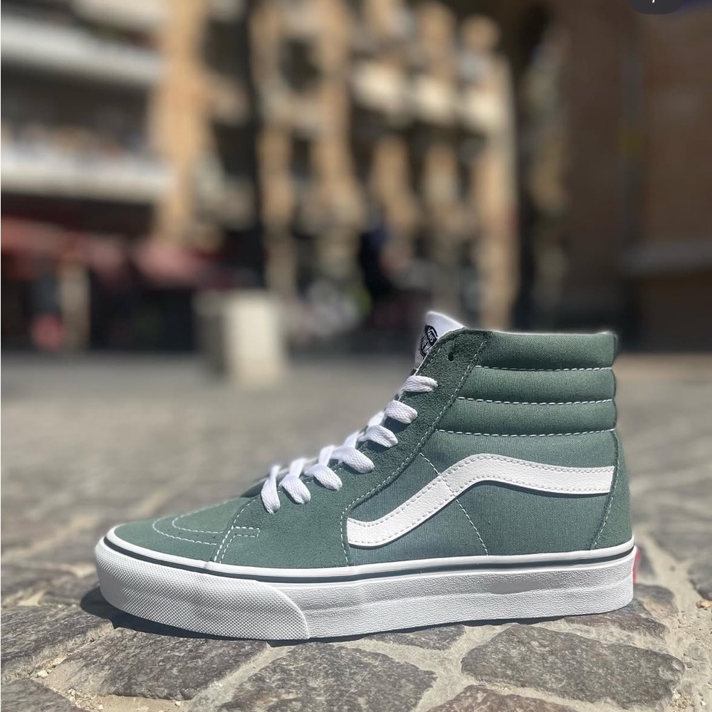 Old Skool / Sk8-H8 / Authentic Green Men size 5 women’s 6.5 suede